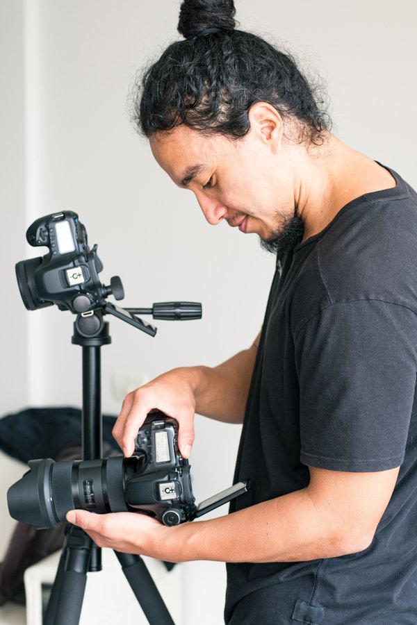 Créativité et professionnalisme : votre boite de production à paris